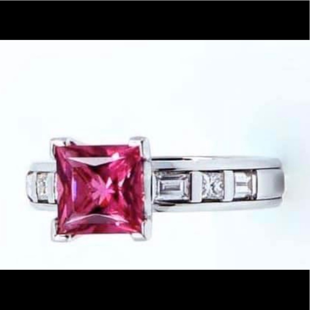 Pink Princess Ring 18k White Gold